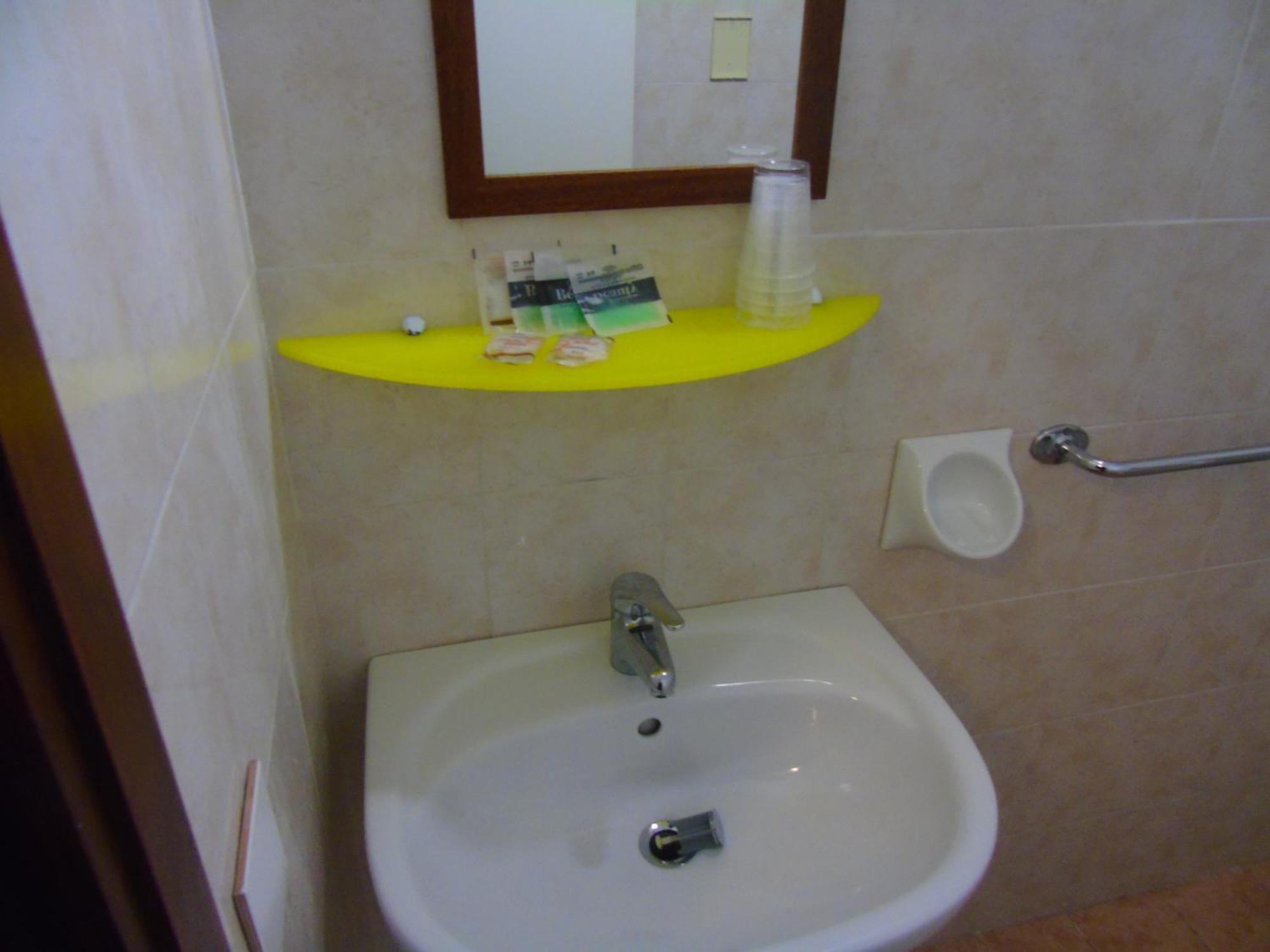 Hotel Zeus Lido Di Classe Room Only Bagian luar foto