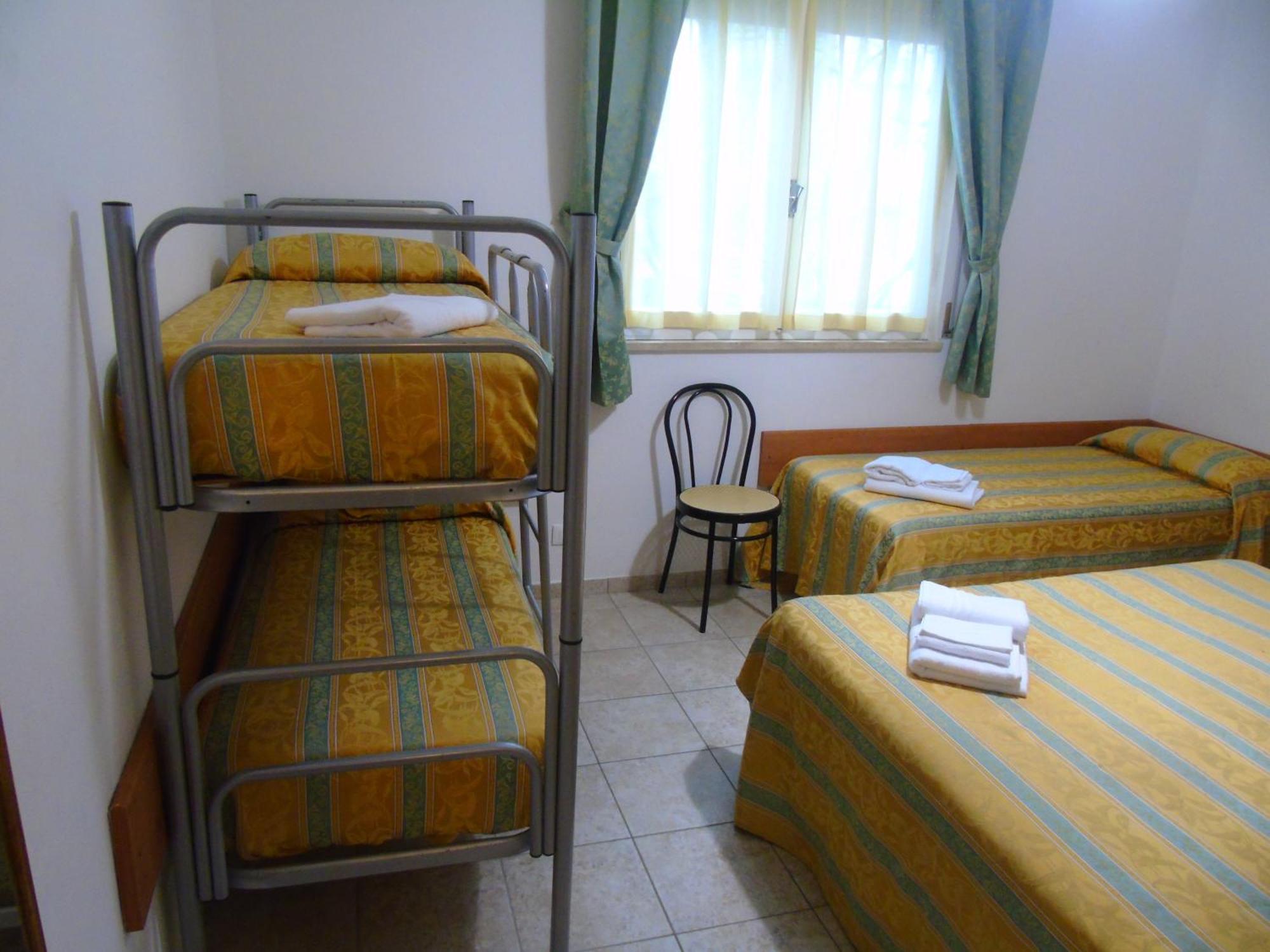 Hotel Zeus Lido Di Classe Room Only Bagian luar foto